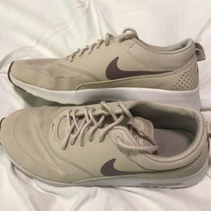 NIKE sneakers